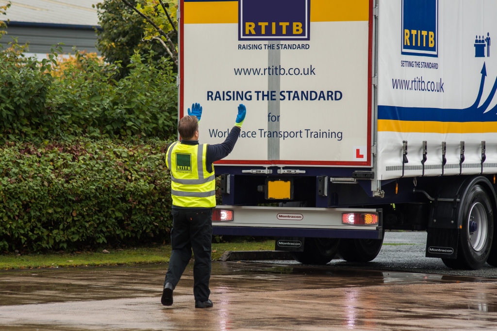 How to Reduce Risks When Reversing Trucks - RTITB